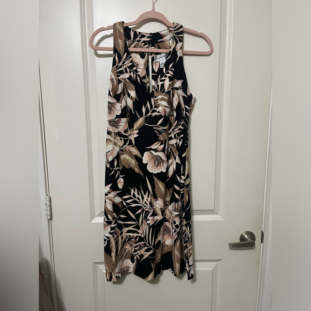 Sleeveless Floral Midi Dress in size 8
